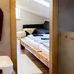 Pelisky - Cozy Mountain Den With Large Bathroom