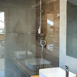 Pelisky - Cozy Mountain Den With Large Bathroom