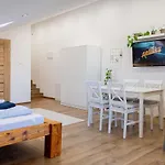 شقة Pelisky - Cozy Mountain Den With Large Bathroom
