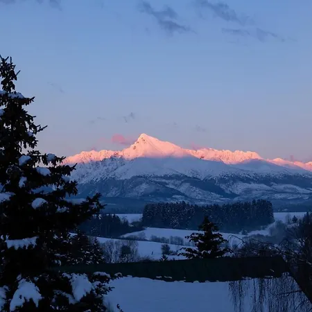 Pelisky - Cozy Mountain Den With Large Bathroom