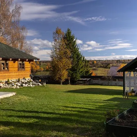 Pelisky - Cozy Mountain Den With Large Bathroom
