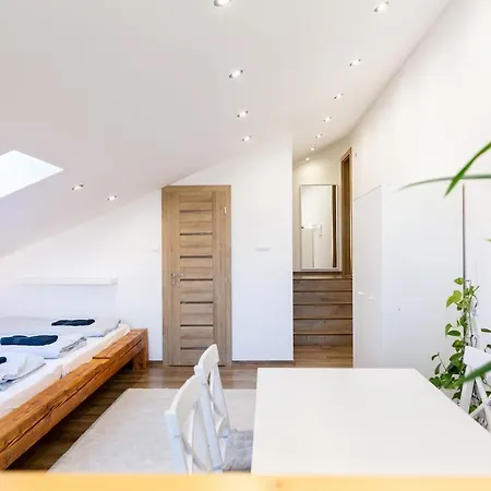 Pelisky - Cozy Mountain Den With Large Bathroom *